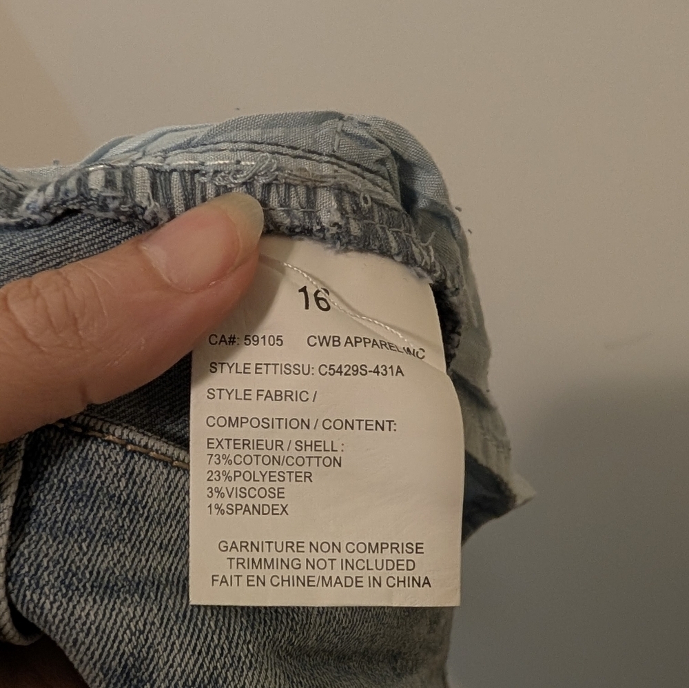 Charli B Bootcut Asymmetrical Raw Hem Light Blue Denim Jeans 30" Inseam Size 16 - Picture 10 of 10